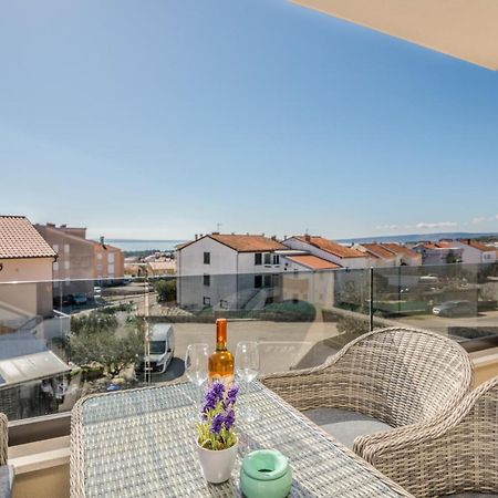 Apartments Sunrise Krk Кърк Екстериор снимка