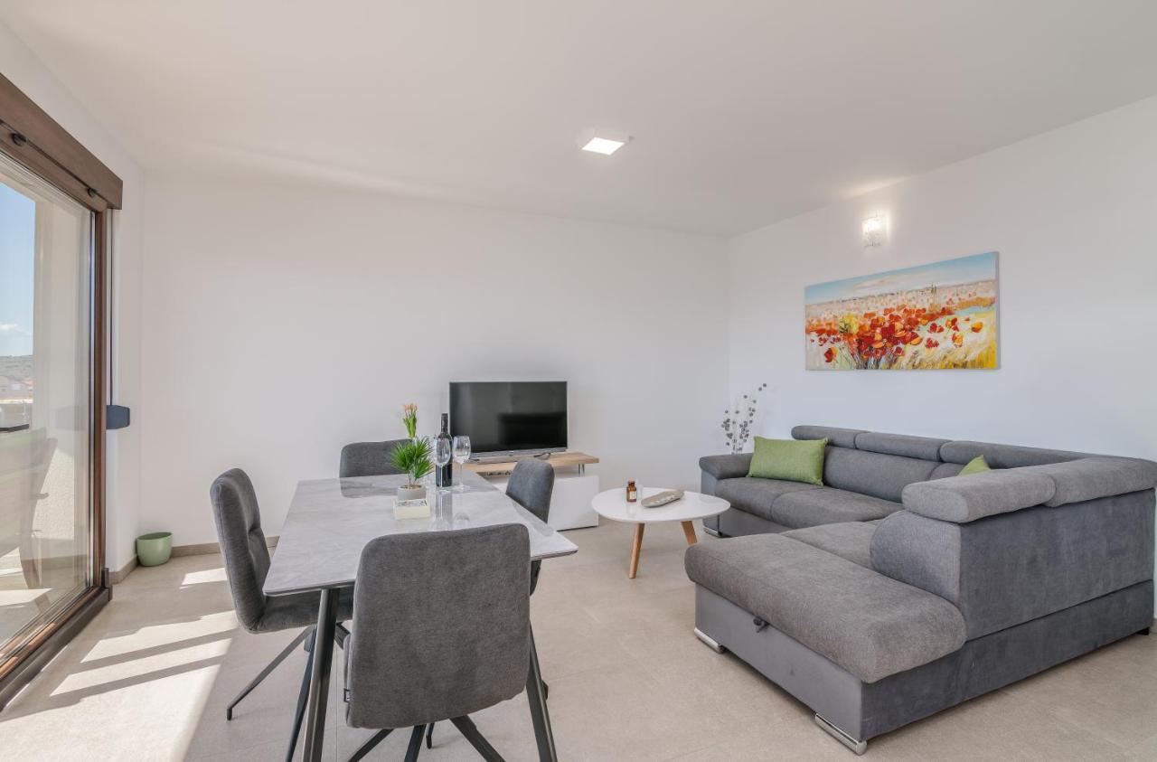 Apartments Sunrise Krk Кърк Екстериор снимка