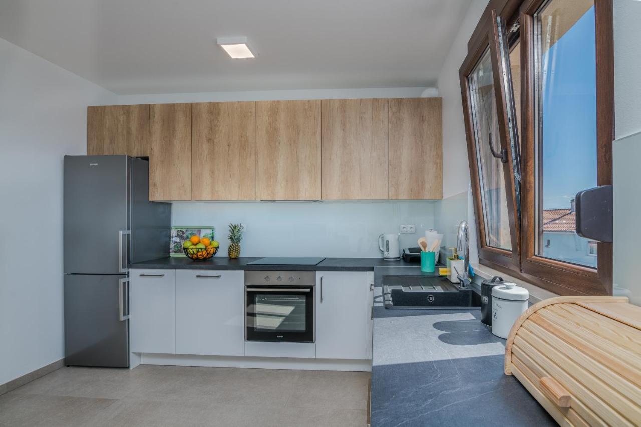 Apartments Sunrise Krk Кърк Екстериор снимка